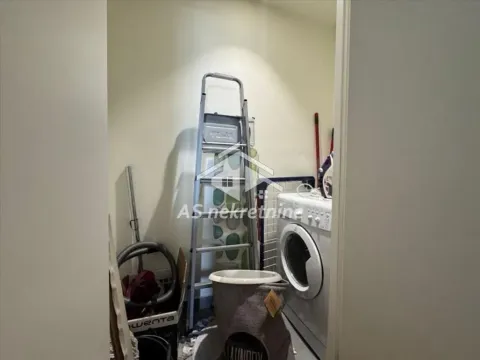 Izdavanje, dvosoban stan, 56m², Savski Venac, Beograd - image 19