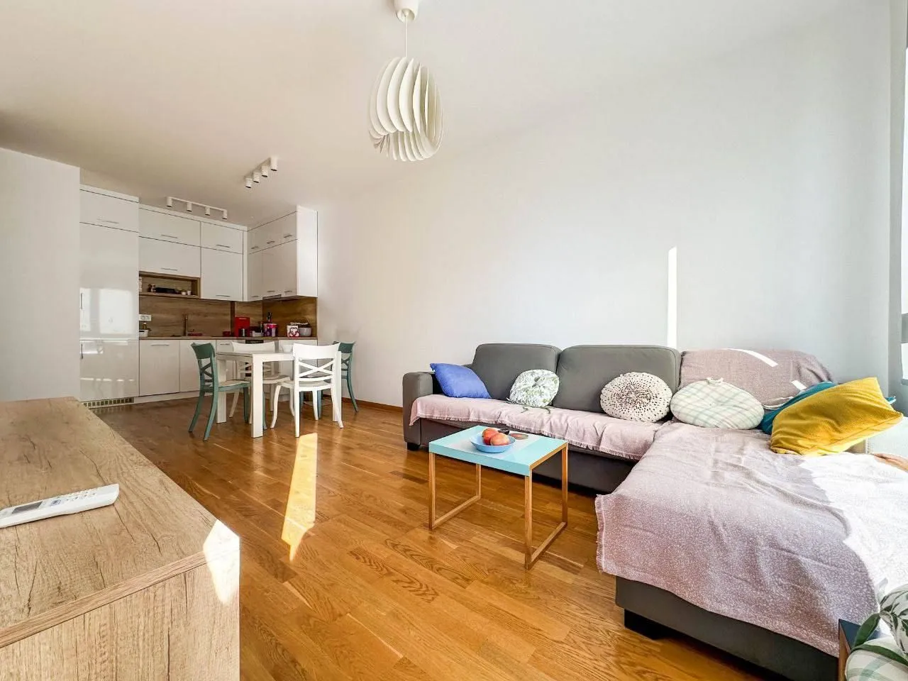 Rent, one bedroom apartment, 45m², Bečići, Budva