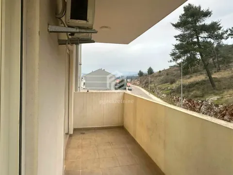 Rent, two bedroom apartment, 69m², Ljubović, Podgorica - image 11