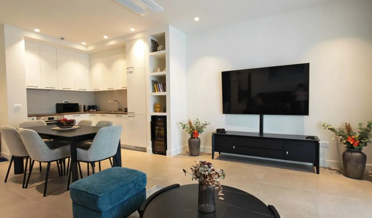 Prodaja, dvosoban stan, 98m², Luštica Bay, Tivat