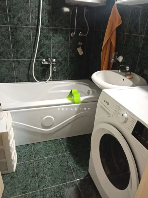 Rent, three bedroom apartment, 70m², Medijana, Niš