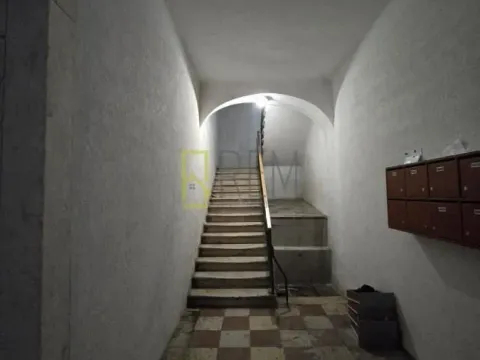 Prodaja, trosoban stan, 72m², Kotor, Crna Gora - image 4