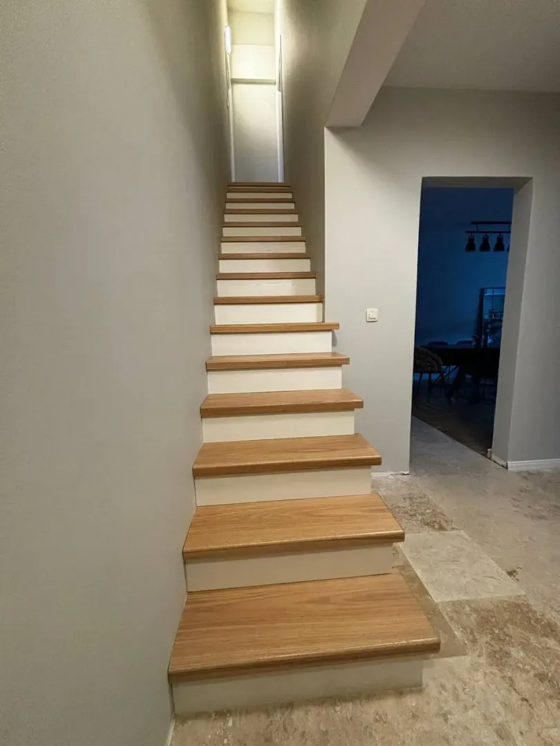 Prodaja, trosoban stan, 131m², Rozino, Budva