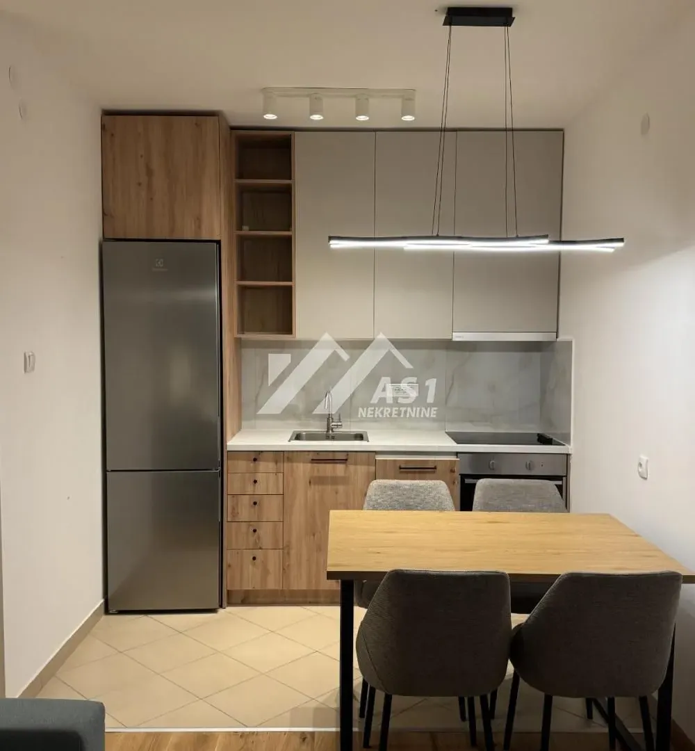 Izdavanje, jednosoban stan, 37m², Podbara, Novi Sad Sve Podlokacije