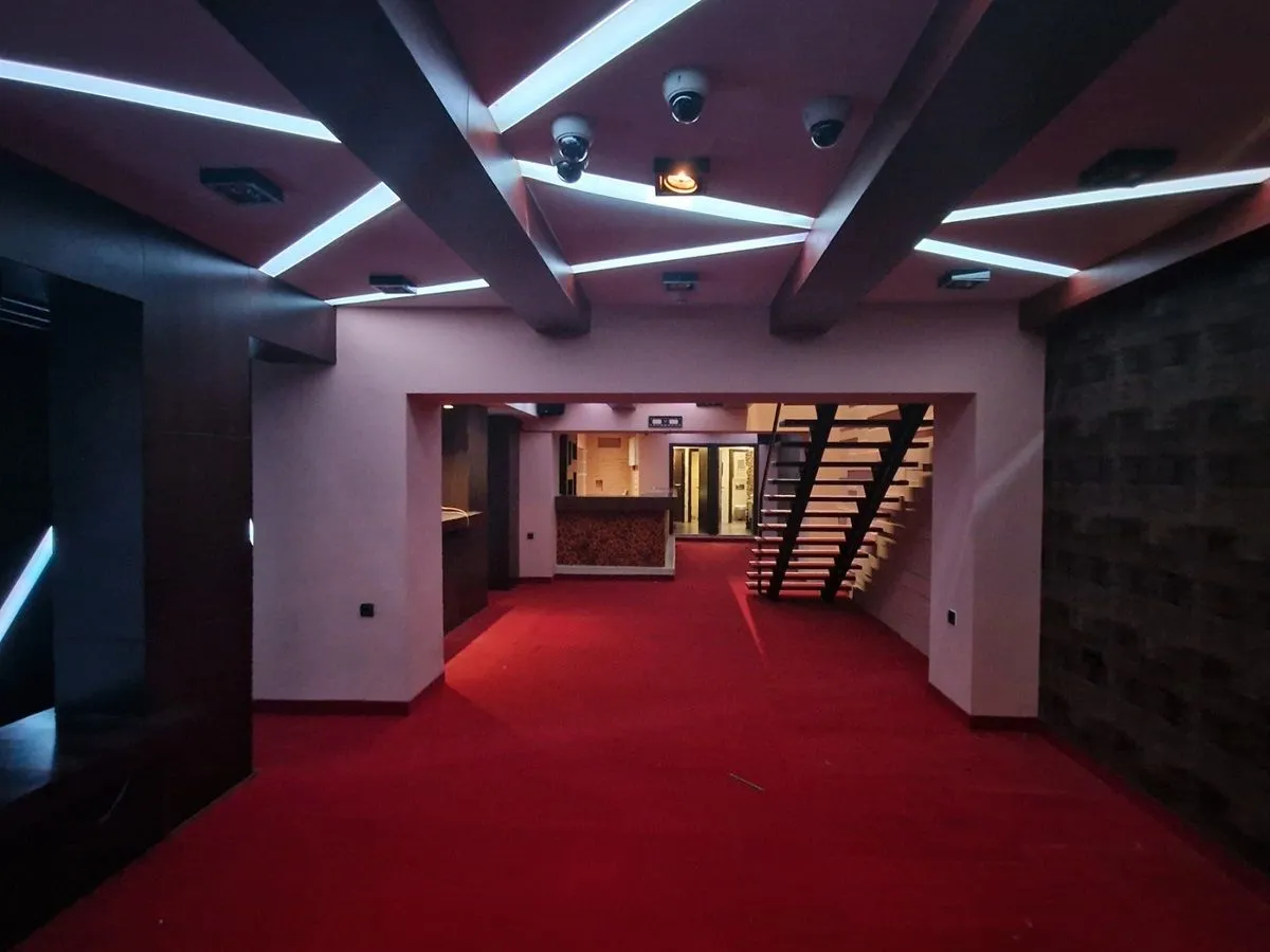 Sale, office space, 215m², Savski Venac, Beograd