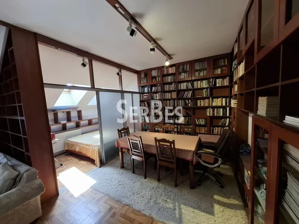 Prodaja, četvorosoban stan, 120m², Stari grad, Novi Sad