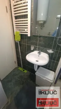 Izdavanje, garsonjera, 28m², Grbavica, Novi Sad Sve Podlokacije - image 9