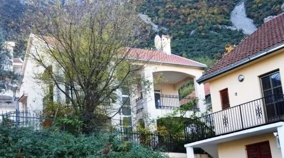 Sale, house, 157m², Prčanj, Kotor