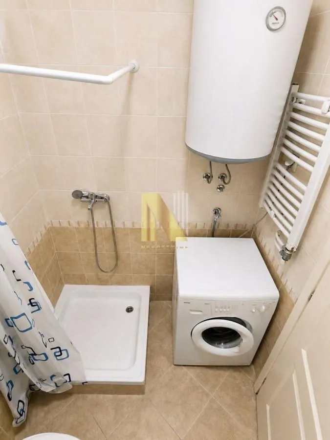 Izdavanje, garsonjera, 30m², Grbavica, Novi Sad Sve Podlokacije