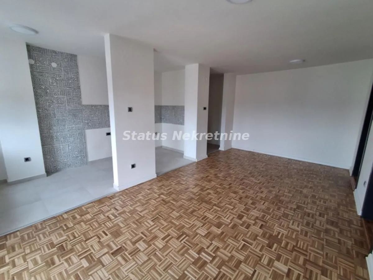 Prodaja, dvosoban stan, 55m², Cara Dušana, Novi Sad Sve Podlokacije