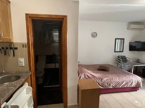 Prodaja, kuća, 300m², Dobre Vode, Bar - image 2