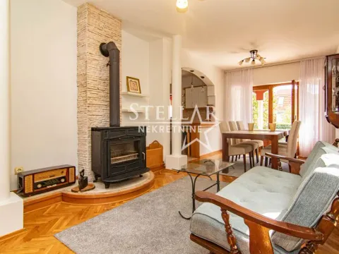 Rent, house, 220m², Tološi, Podgorica - image 5