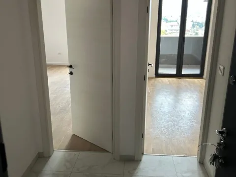 Sale, one bedroom apartment, 43m², Stari Aerodrom, Podgorica - image 1