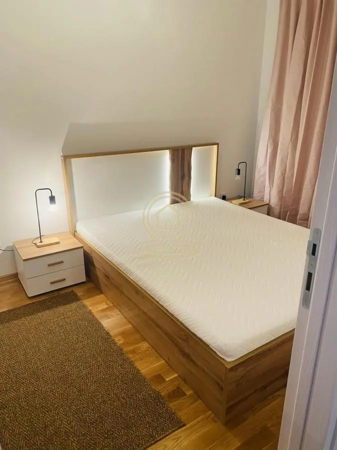 Rent, two bedroom apartment, 44m², Palilula Sve Podlokacije, Beograd