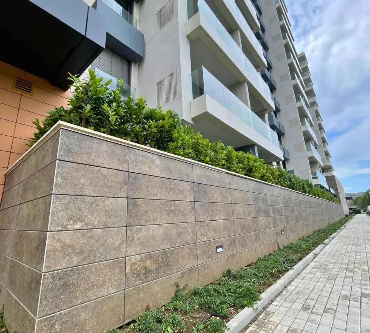 Izdavanje, trosoban stan, 81m², Stari grad, Novi Sad