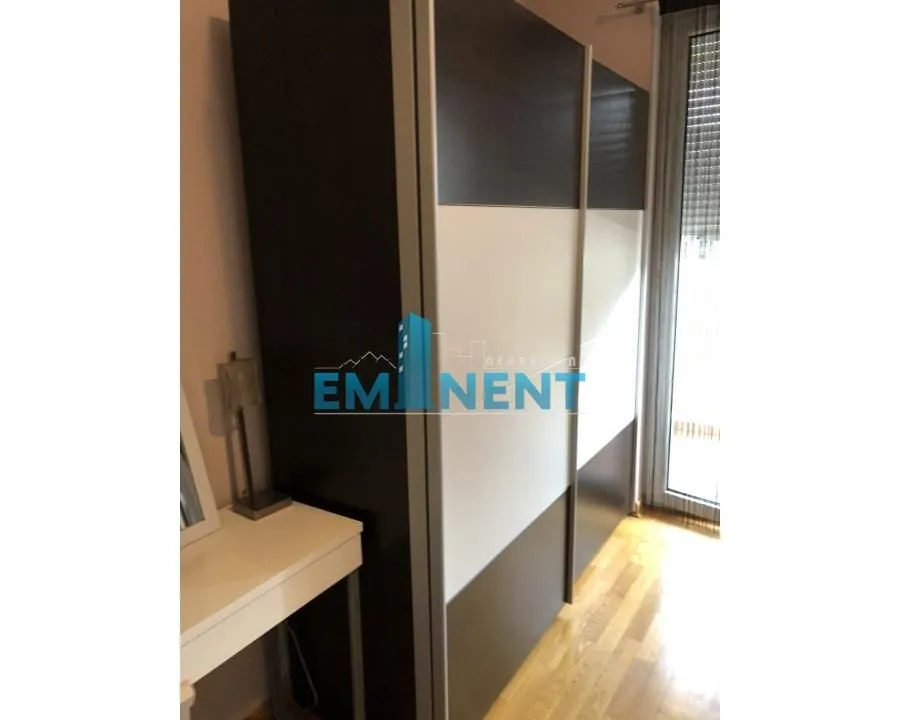Izdavanje, dvosoban stan, 68m², Novi Beograd Blok 67, Novi Beograd Sve Podlokacije
