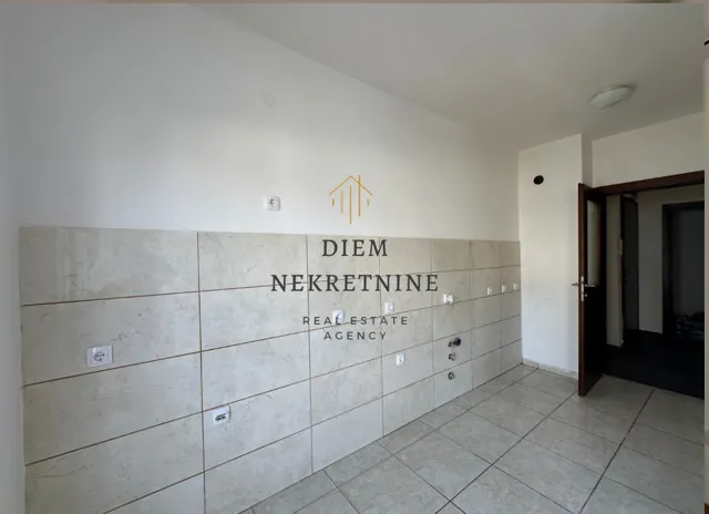 Prodaja, dvosoban stan, 73m², Dalmatinska ulica, Podgorica