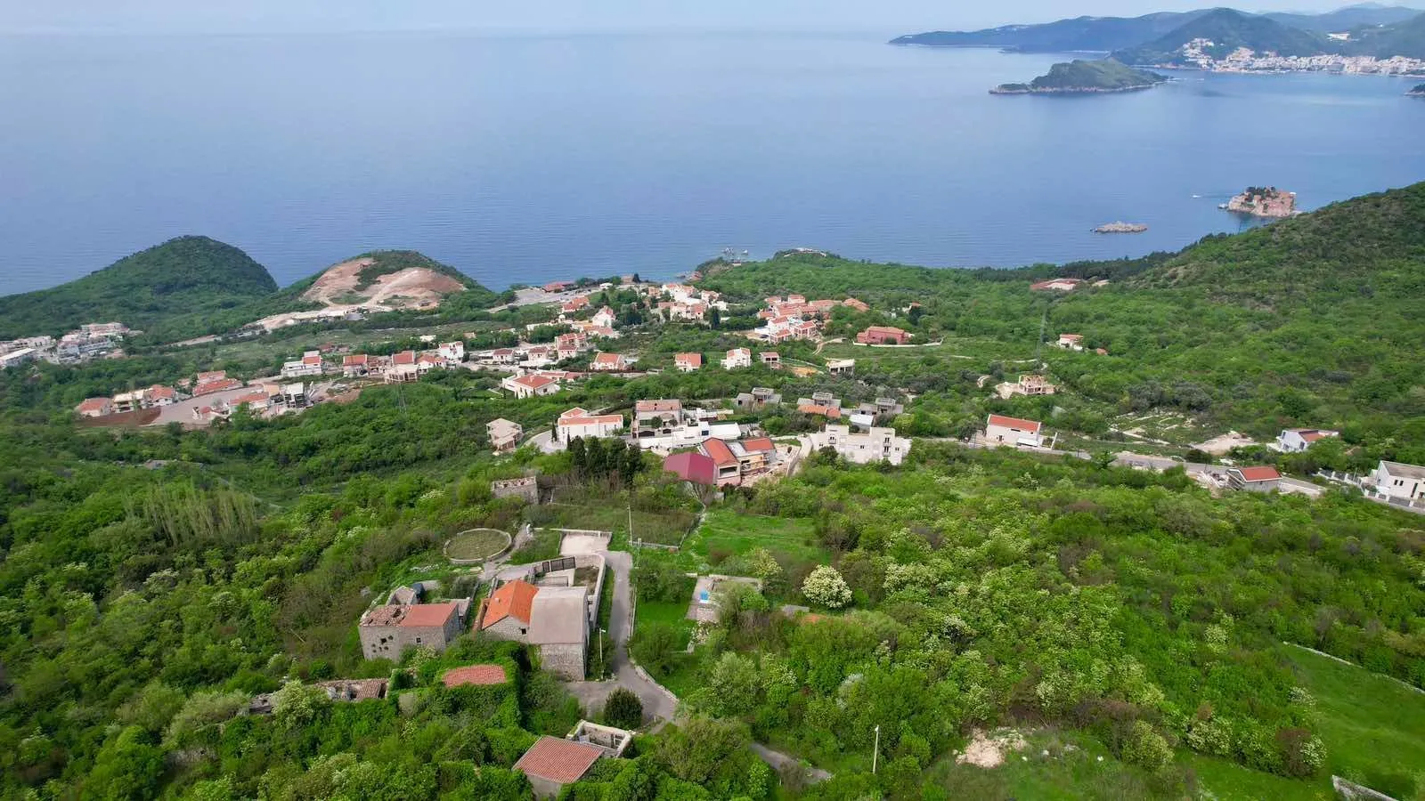 Prodaja, plac, 1640m², Blizikuće, Budva
