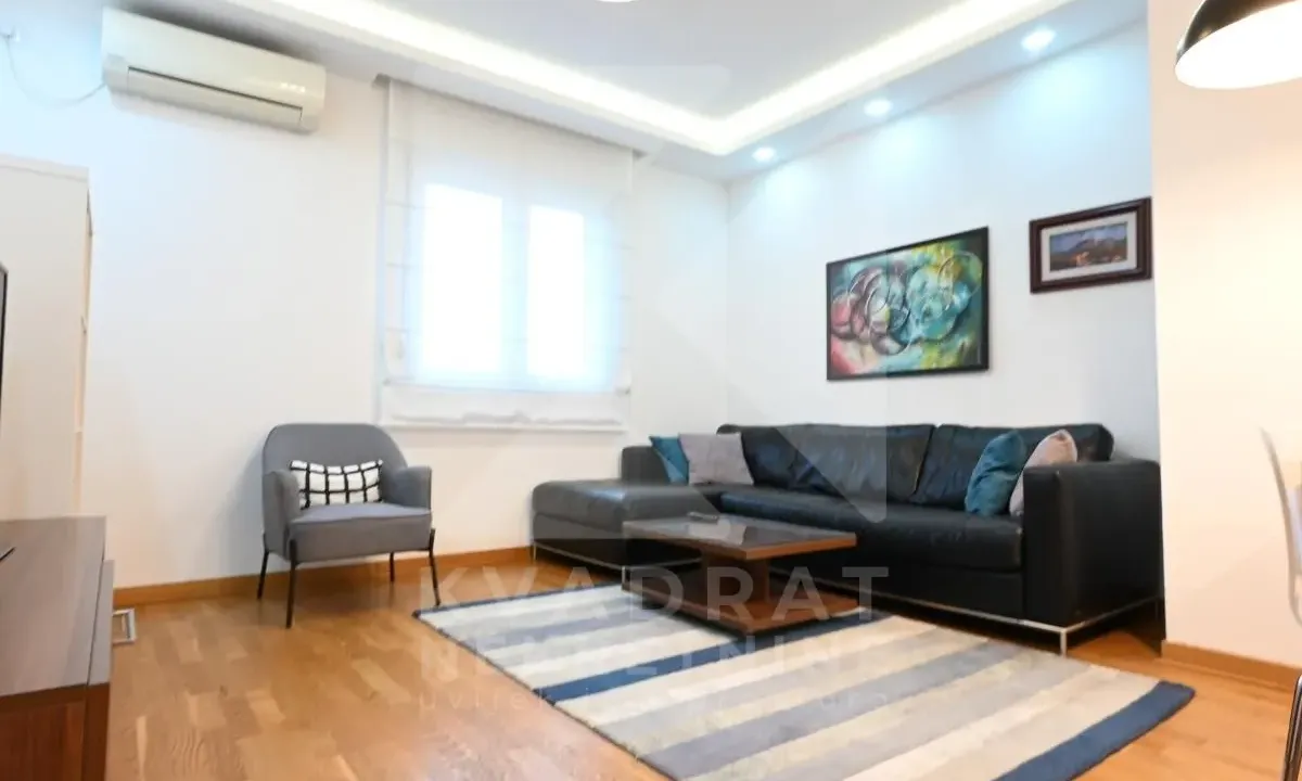 Izdavanje, jednosoban stan, 45m², City Kvart, Podgorica