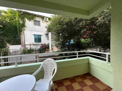 Izdavanje, garsonjera, 29m², Podkošljun, Budva - image 9