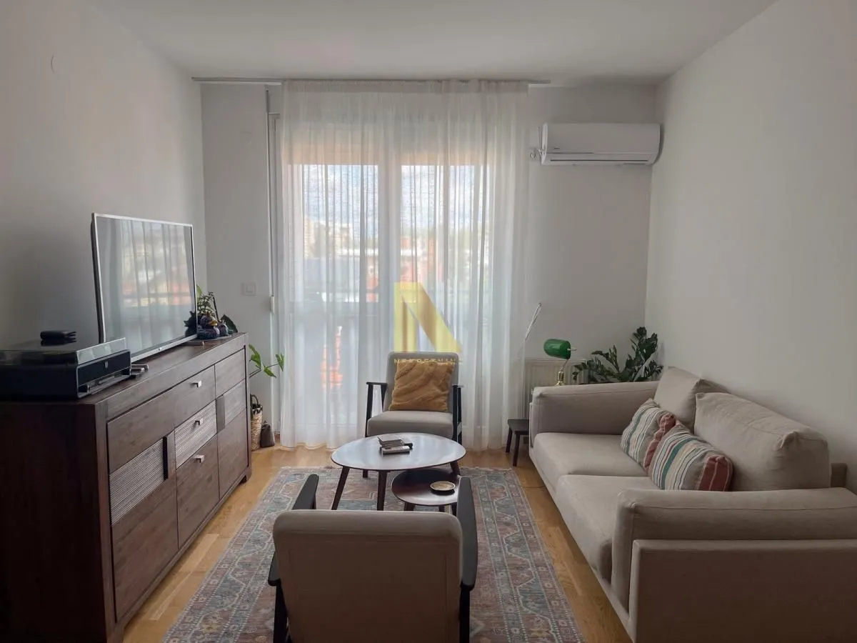 Prodaja, trosoban stan, 64m², Banatić, Novi Sad Sve Podlokacije