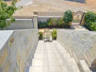 Izdavanje, kuća, 200m², Cijevna, Podgorica - image 7