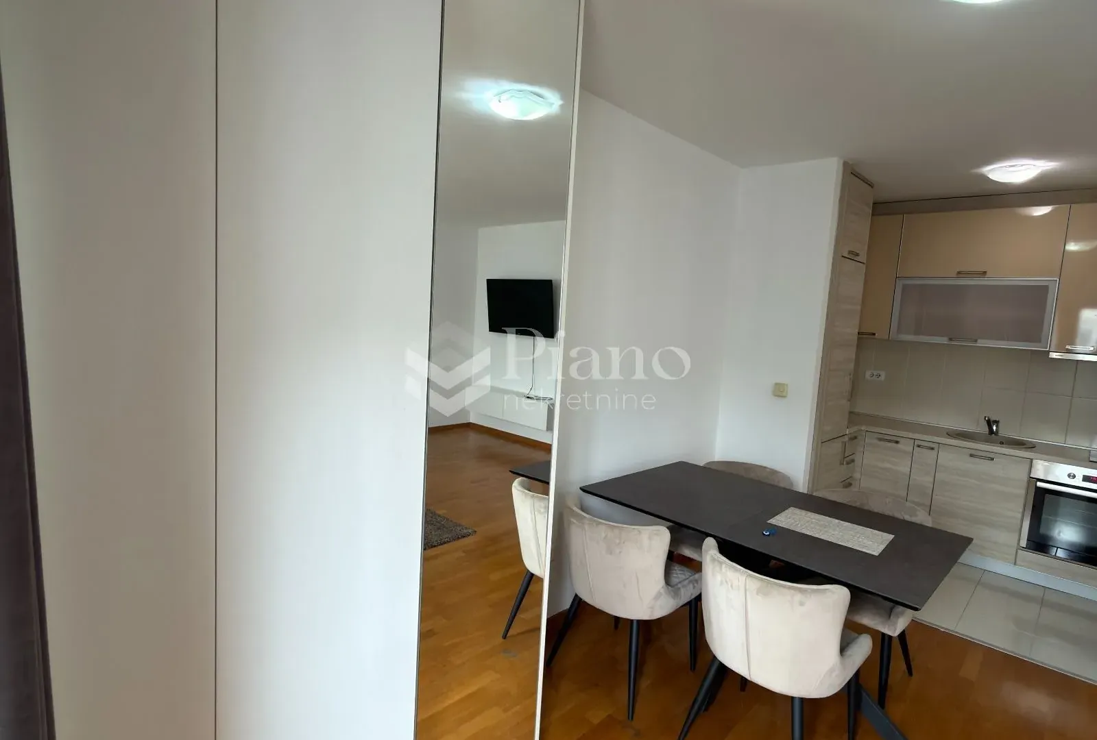 Rent, one bedroom apartment, 36m², Tološka šuma, Podgorica