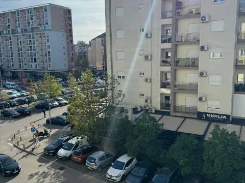 Rent, two bedroom apartment, 62m², Blok 9, Podgorica - image 15