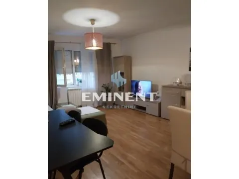 Stan in Uciteljsko Naselje