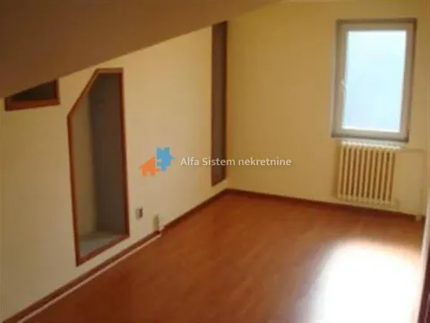 Izdavanje, poslovni prostor, 175m², Stari Grad, Beograd - image 11