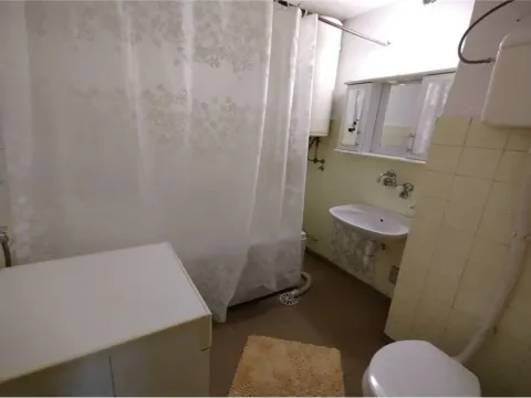 Izdavanje, jednosoban stan, 60m², Niš, Srbija - image 6