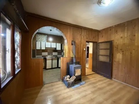 Prodaja, kuća, 112m², Kać, Novi Sad Sve Podlokacije - image 2