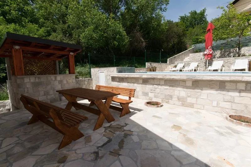 Prodaja, kuća, 100m², Sušćepan, Herceg Novi