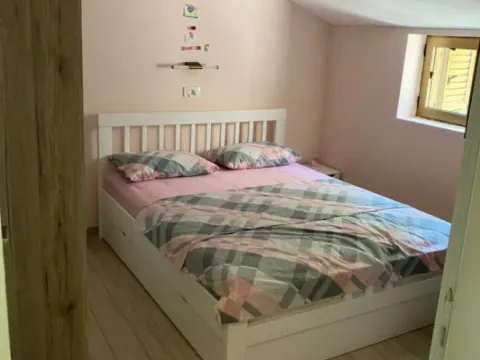 Rent, three bedroom apartment, 90m², Prčanj, Kotor - image 7