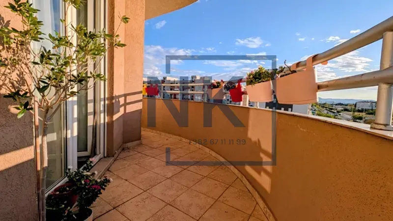 Prodaja, dvosoban stan, 73m², Tuški Put, Podgorica