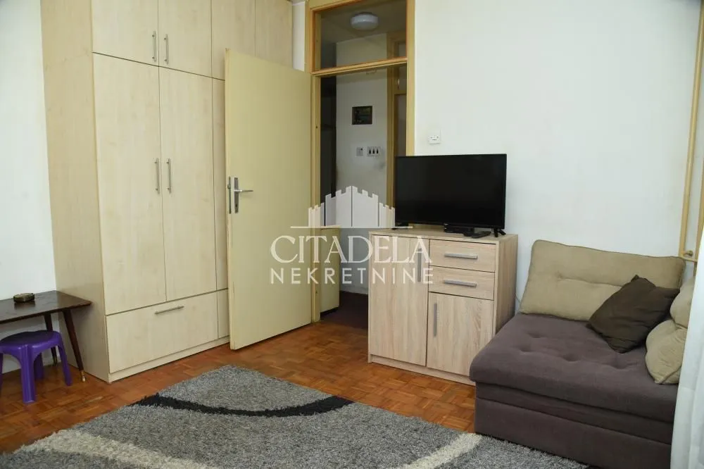 Prodaja, trosoban stan, 70m², Stari Grad, Beograd