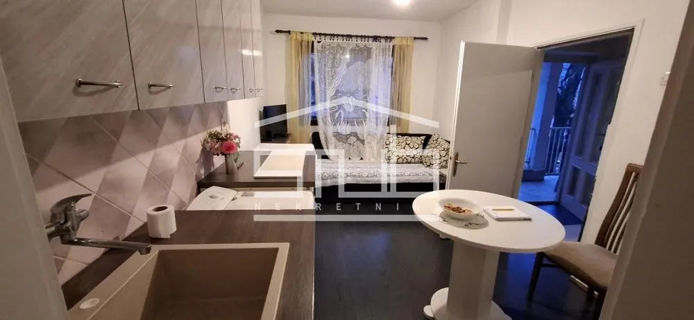 Rent, two bedroom apartment, 40m², Čukarica, Beograd