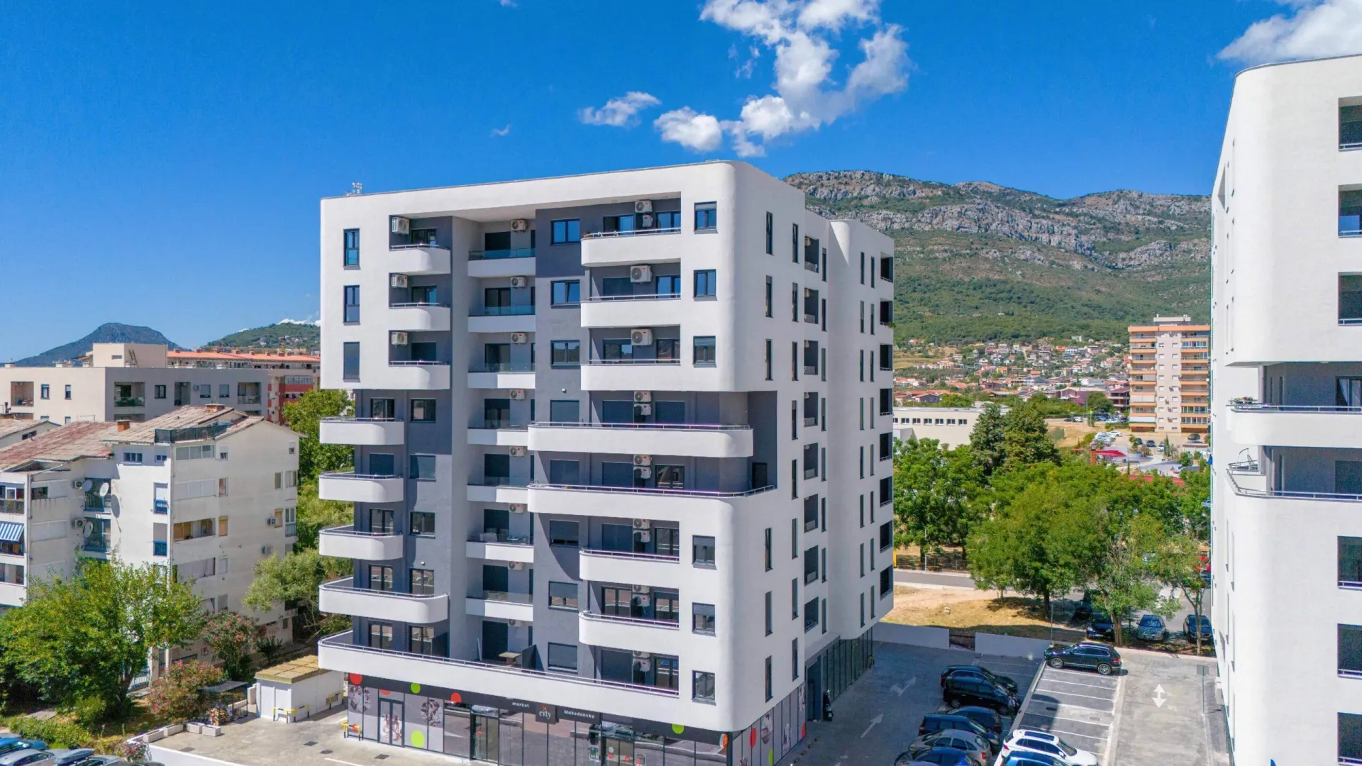 Prodaja, dvosoban stan, 65m², Centar, Bar