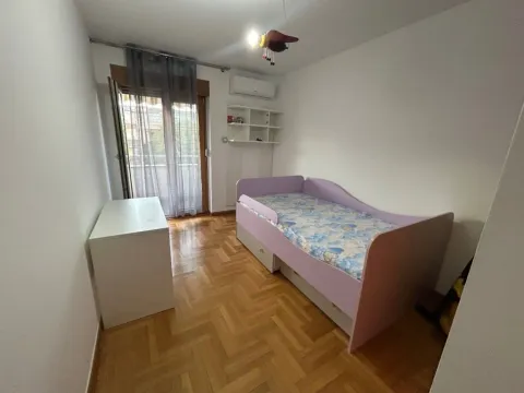 Izdavanje, dvosoban stan, 76m², Preko Morače, Podgorica - image 8