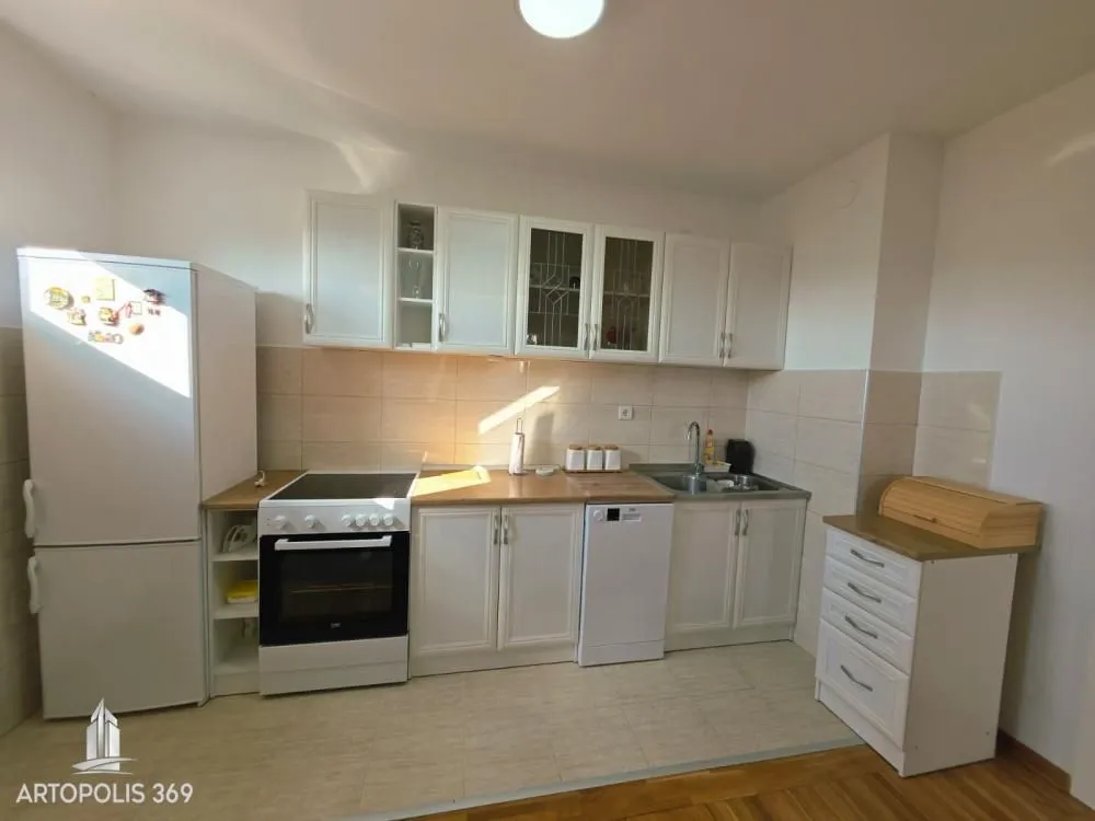 Prodaja, jednosoban stan, 38m², Mali Mokri Lug, Zvezdara Sve Podlokacije