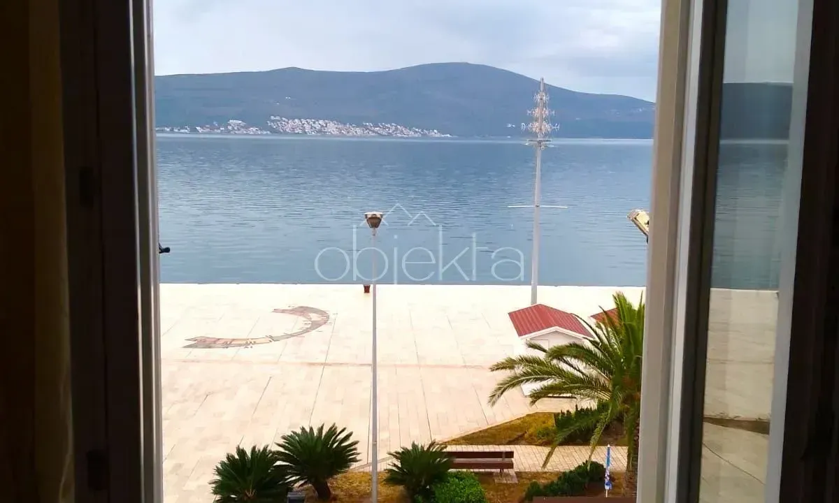 Izdavanje, stan, 80m², Tivat, Crna Gora