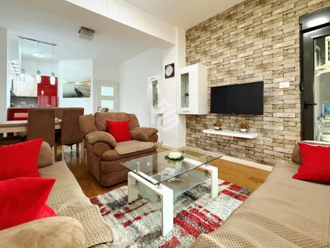 Rent, two bedroom apartment, 78m², Vezirov Most, Podgorica - image 3