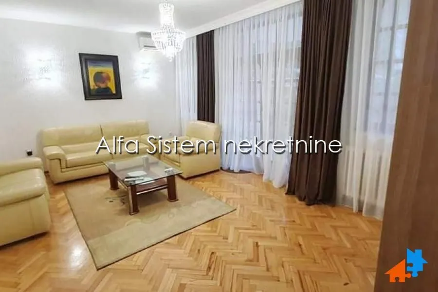 Izdavanje, četvorosoban stan, 120m², Savski Venac, Beograd