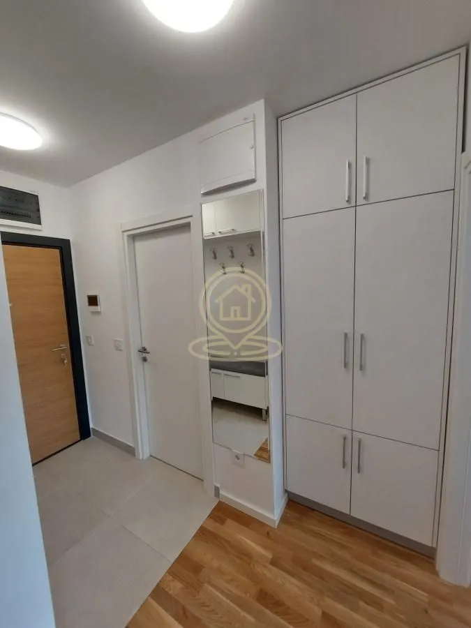 Izdavanje, dvosoban stan, 39m², Adamovićevo Naselje, Novi Sad Sve Podlokacije
