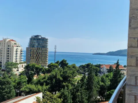Sale, three bedroom apartment, 93m², Bečići, Budva - image 1