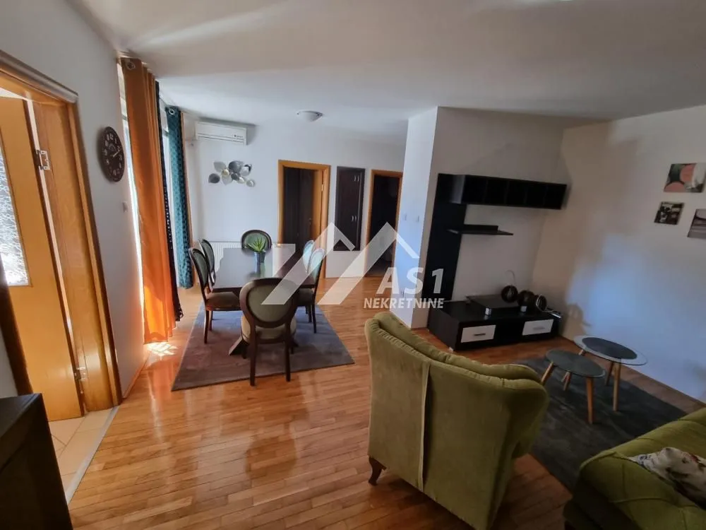 Izdavanje, dvosoban stan, 52m², Rotkvarija, Novi Sad Sve Podlokacije