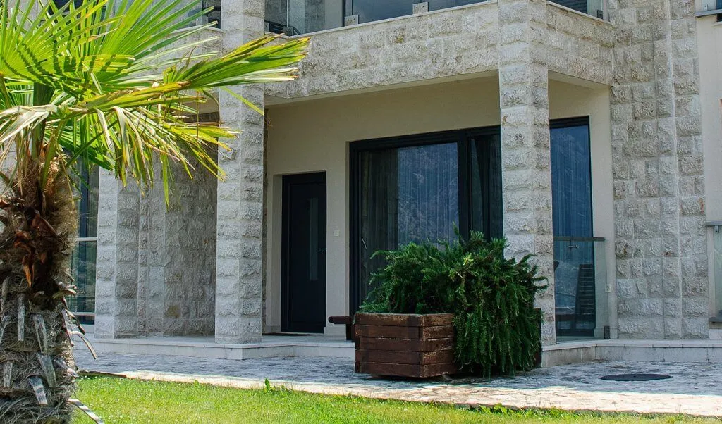 Prodaja, trosoban stan, 66m², Kostanjica, Kotor