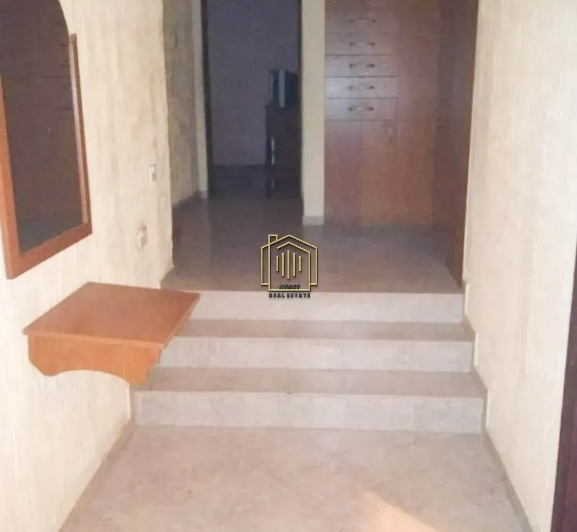 Izdavanje, trosoban stan, 120m², Zelenika, Podgorica