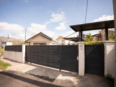 Rent, house, 80m², Zagorič, Podgorica - image 11