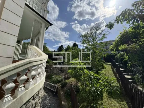 Sale, house, 531m², Zvezdin Stadion, Beograd - image 4